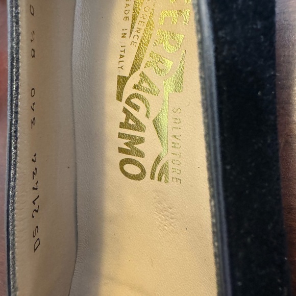 Women Vintage Salvatore Ferragamo blk suede leather Wedge shoes 8 1/2C Italy - Picture 3 of 9